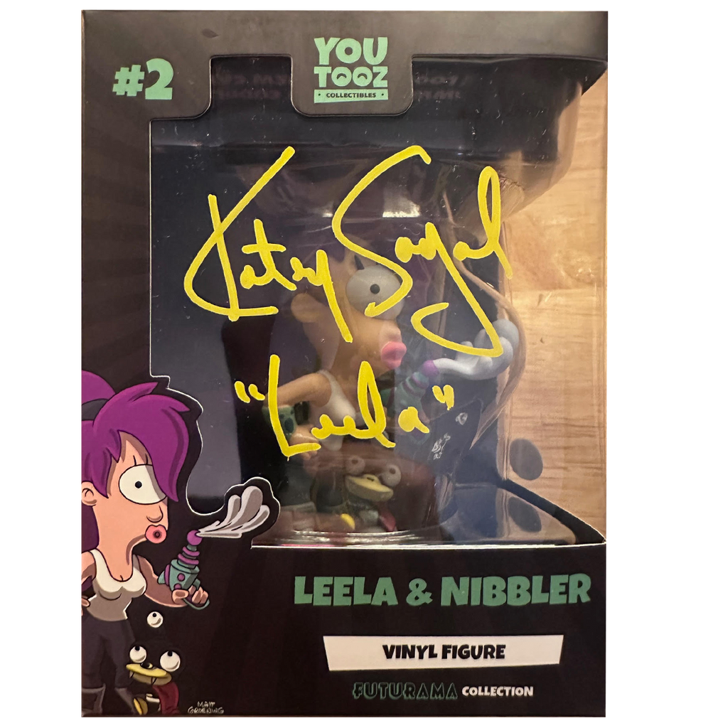 ルゥリィさん KateySagalAutographedLeelaYell