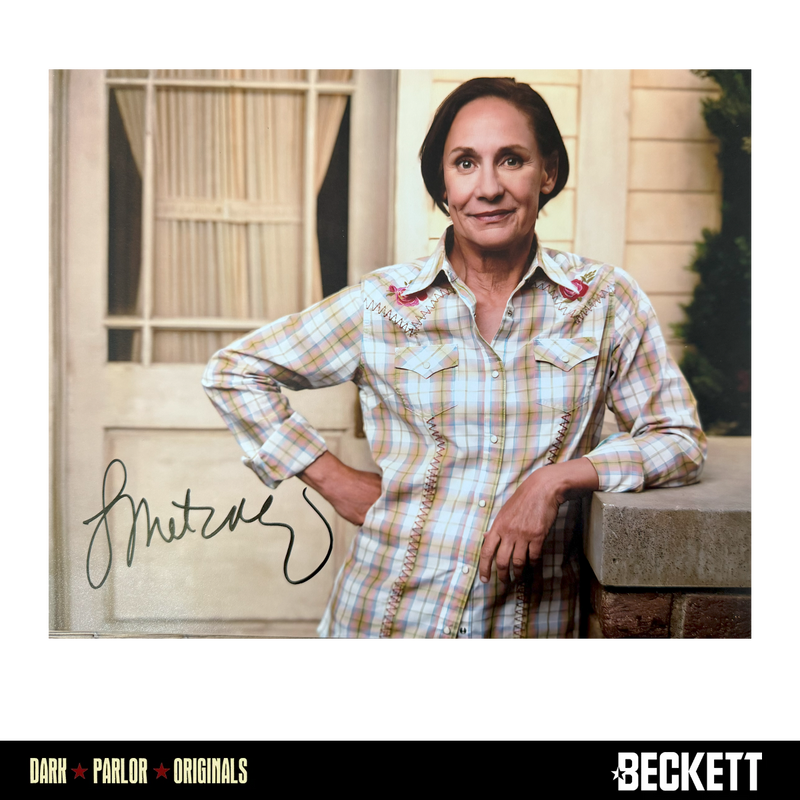 Laurie Metcalf Autographed Photo 8"X10" B