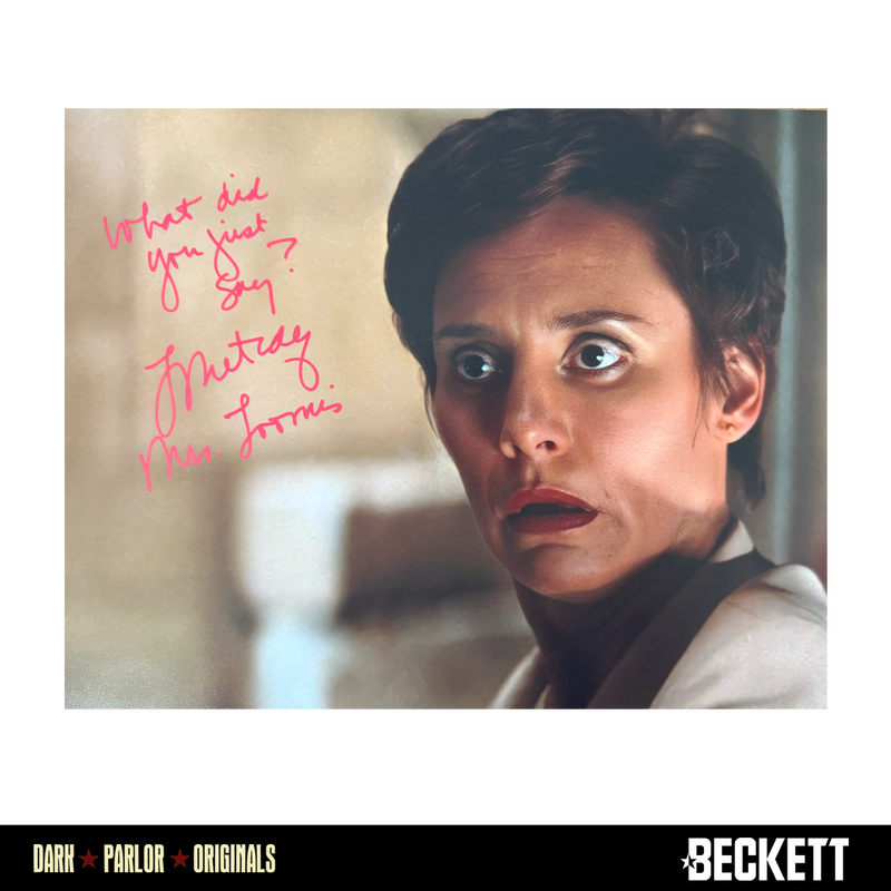 Laurie Metcalf Autographed Photo 11"x14" C